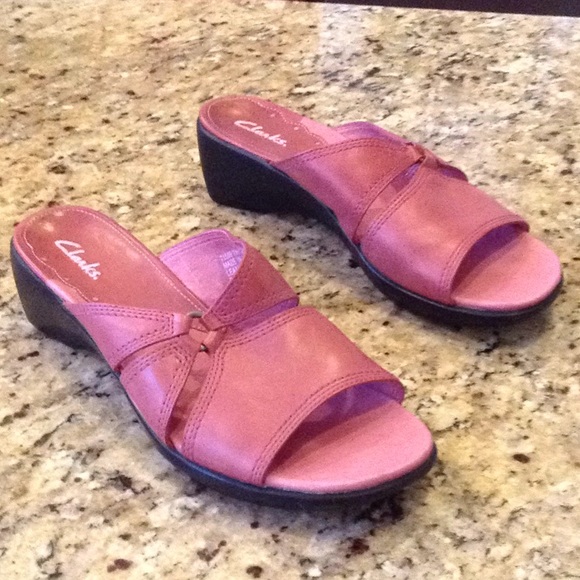 clarks pink sandals